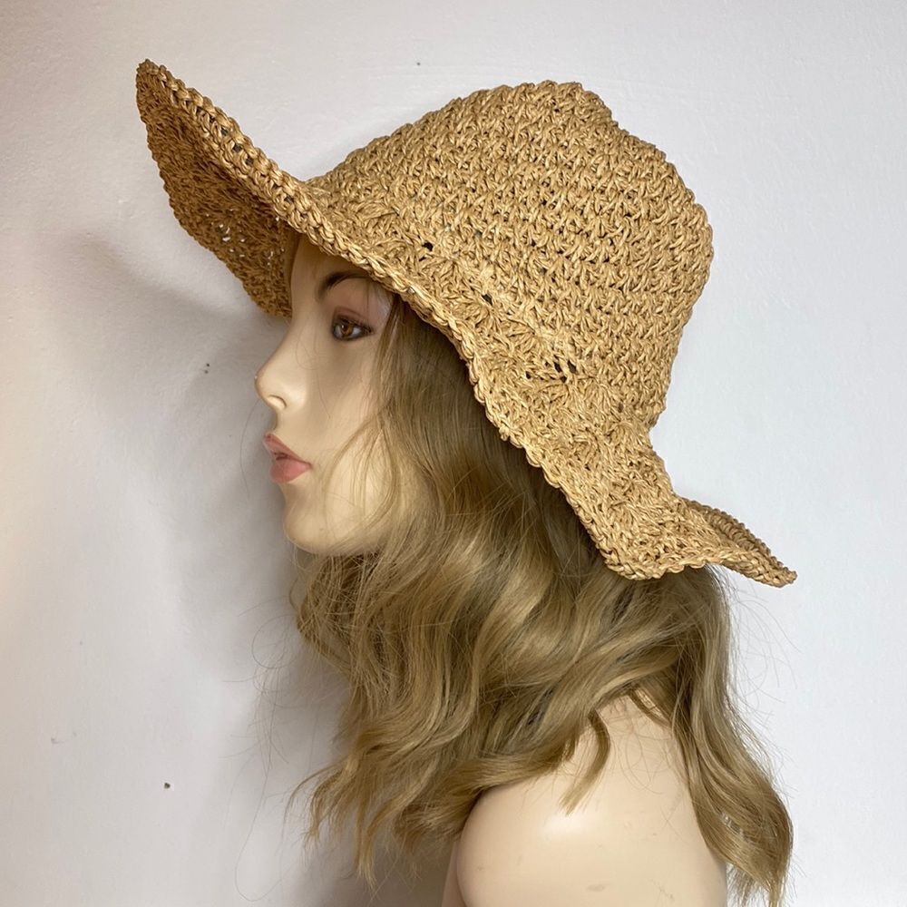 Summer Casual Straw Hat NWT